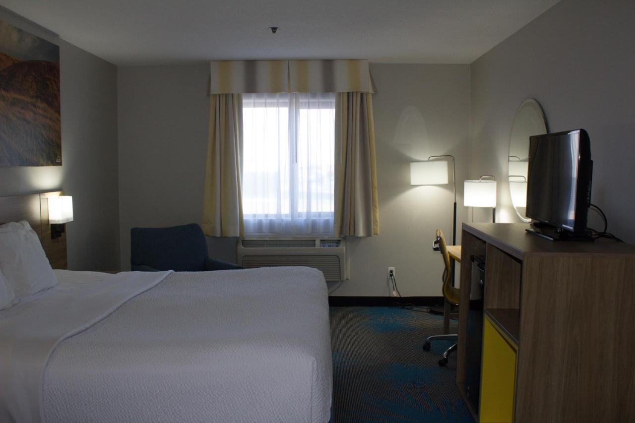 Days Inn By Wyndham Colby Exterior foto